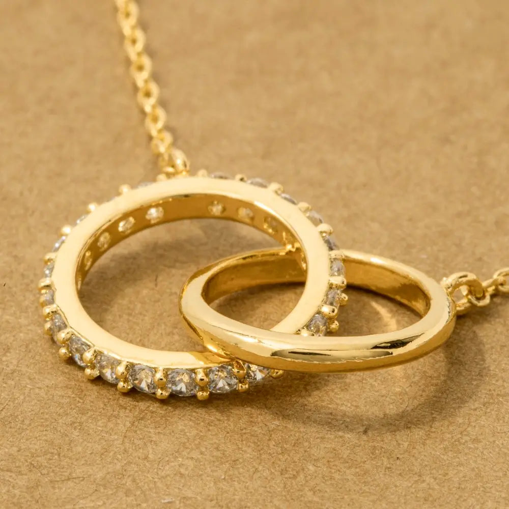 16” Gold Pavé Circle Link Charm Necklace