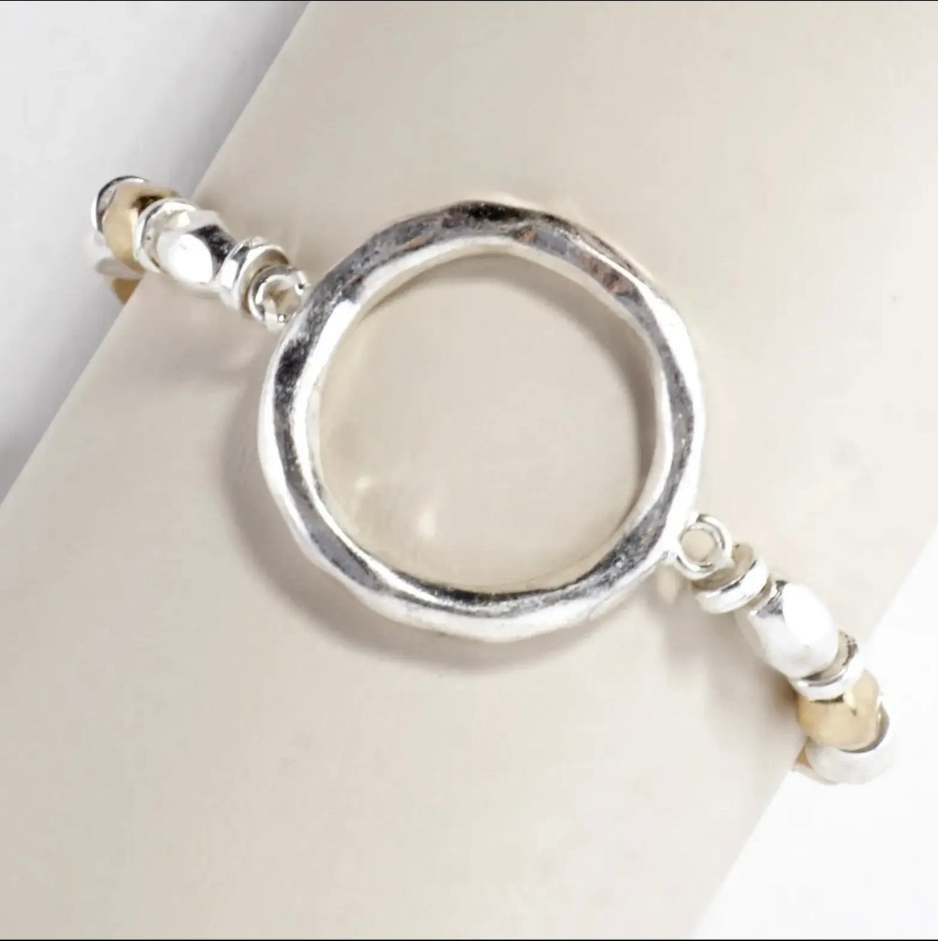 Two Tone Hammered Circle Round Stretch Bracelet Silver/Gold