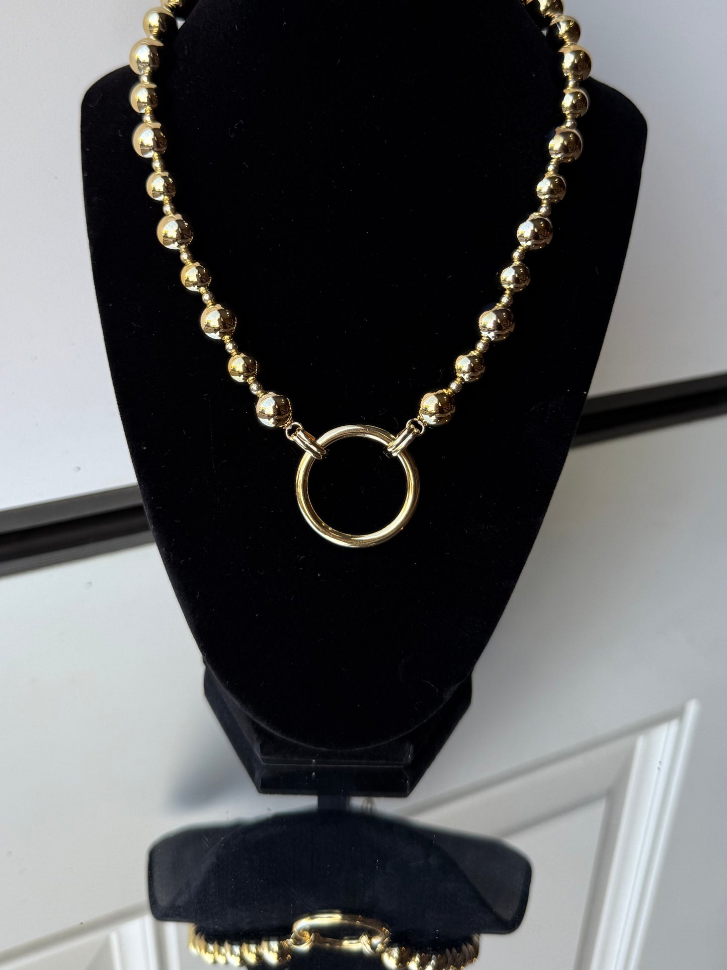 Gold Metal Circle Charm Beaded Collar Necklace