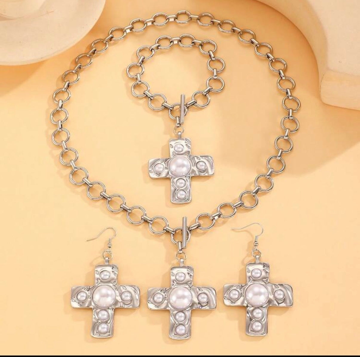 Circle-Link Silver Chain Necklace with Chunky Pearl Cross Pendant