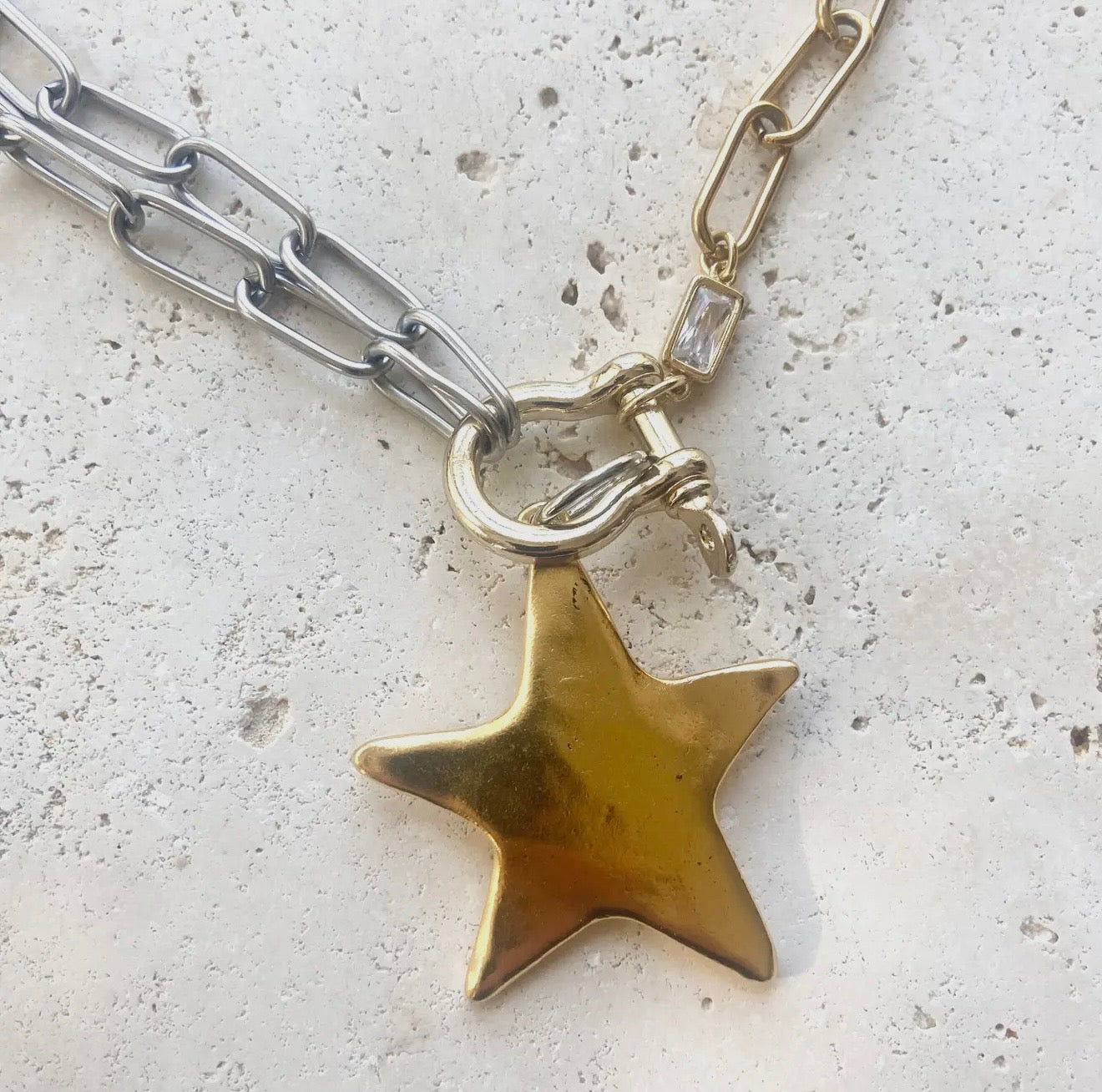 ✨Pre-Order✨ Two-Tone Paperclip Chain Shackle Necklace with Star Pendant
