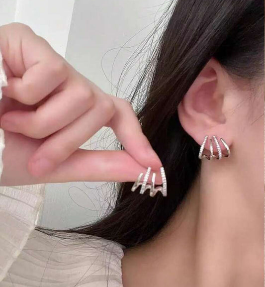 Silver Elegant Pavé 4 Claw Stud Earrings