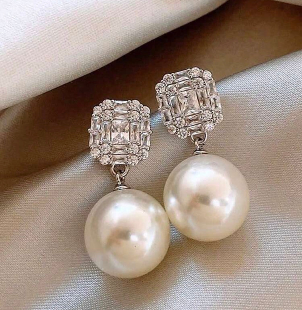 Crystal and Pearl Drop Earrings