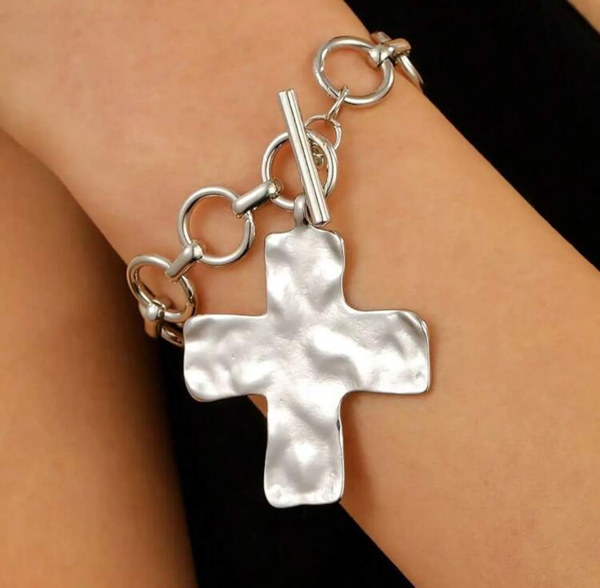 Silver Hammered Cross Pendant Toggle Chain Bracelet