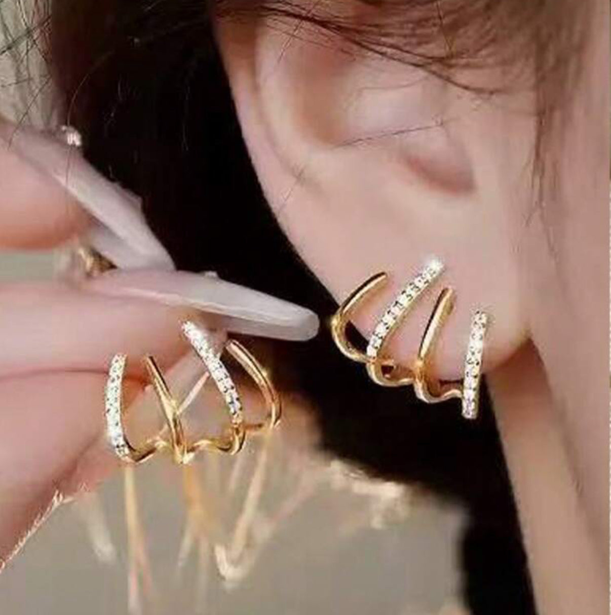 Gold Elegant Pavé 4 Claw Stud Earrings