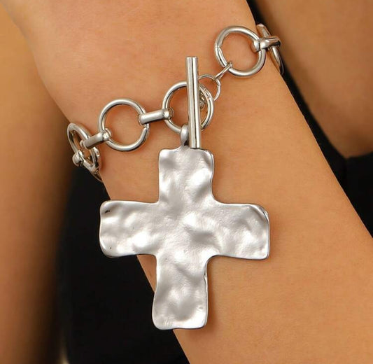 Silver Hammered Cross Pendant Toggle Chain Bracelet