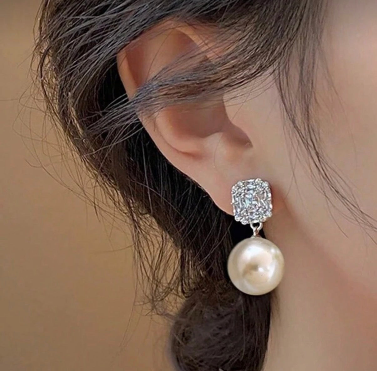 Crystal and Pearl Drop Earrings
