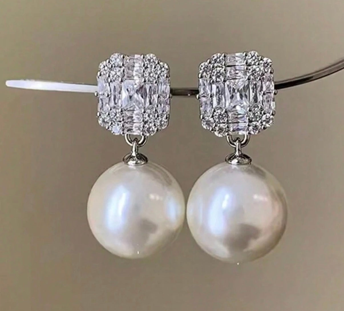 Crystal and Pearl Drop Earrings