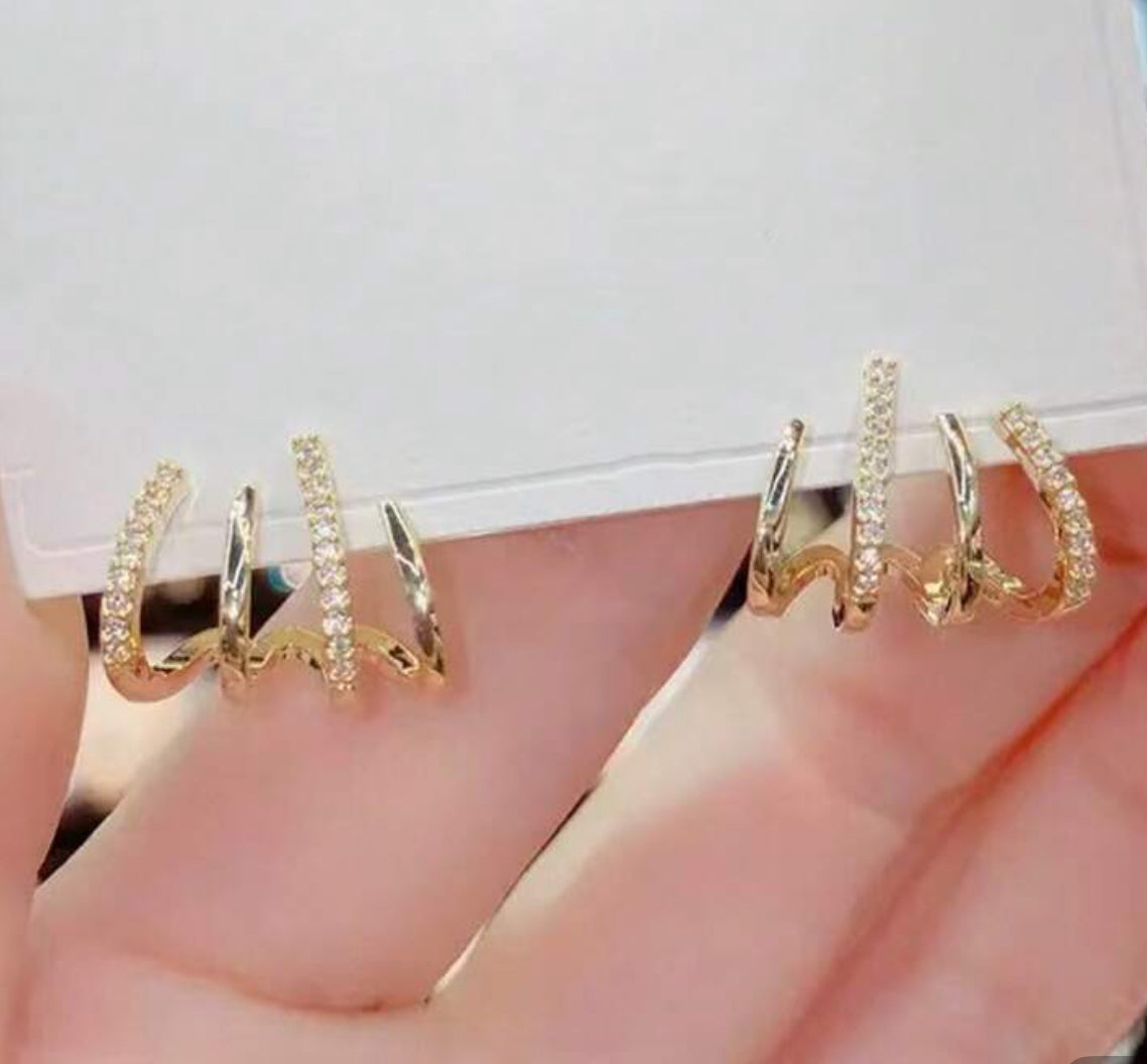 Gold Elegant Pavé 4 Claw Stud Earrings