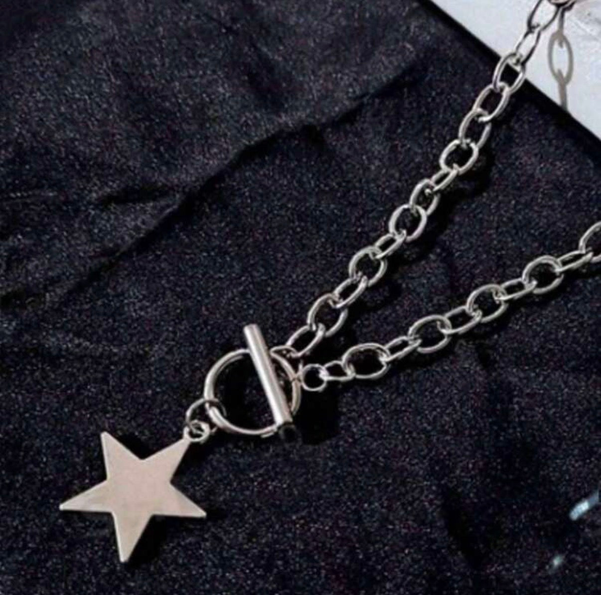 Silver Toggle Chain Necklace with Silver Star Pendant