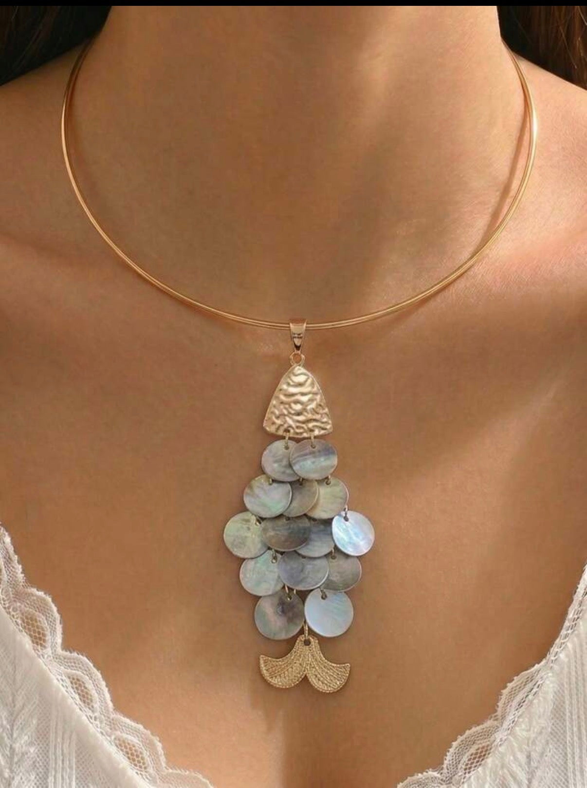 Gold Round Choker Necklace with Gold & Grayish/Pearlized Statement Fish Pendant