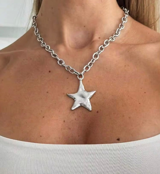 Silver Chain Necklace with 1.5” Silver Star Pendant.