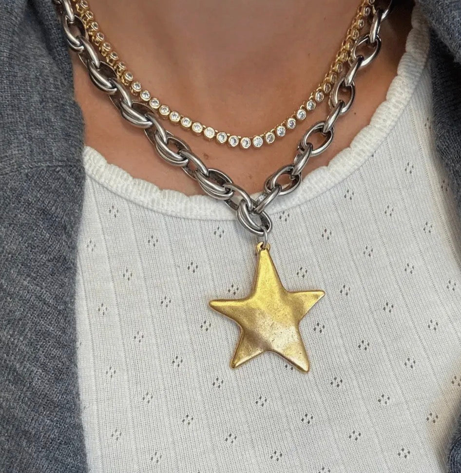 “Star Shine” Two-Tone Star Necklace