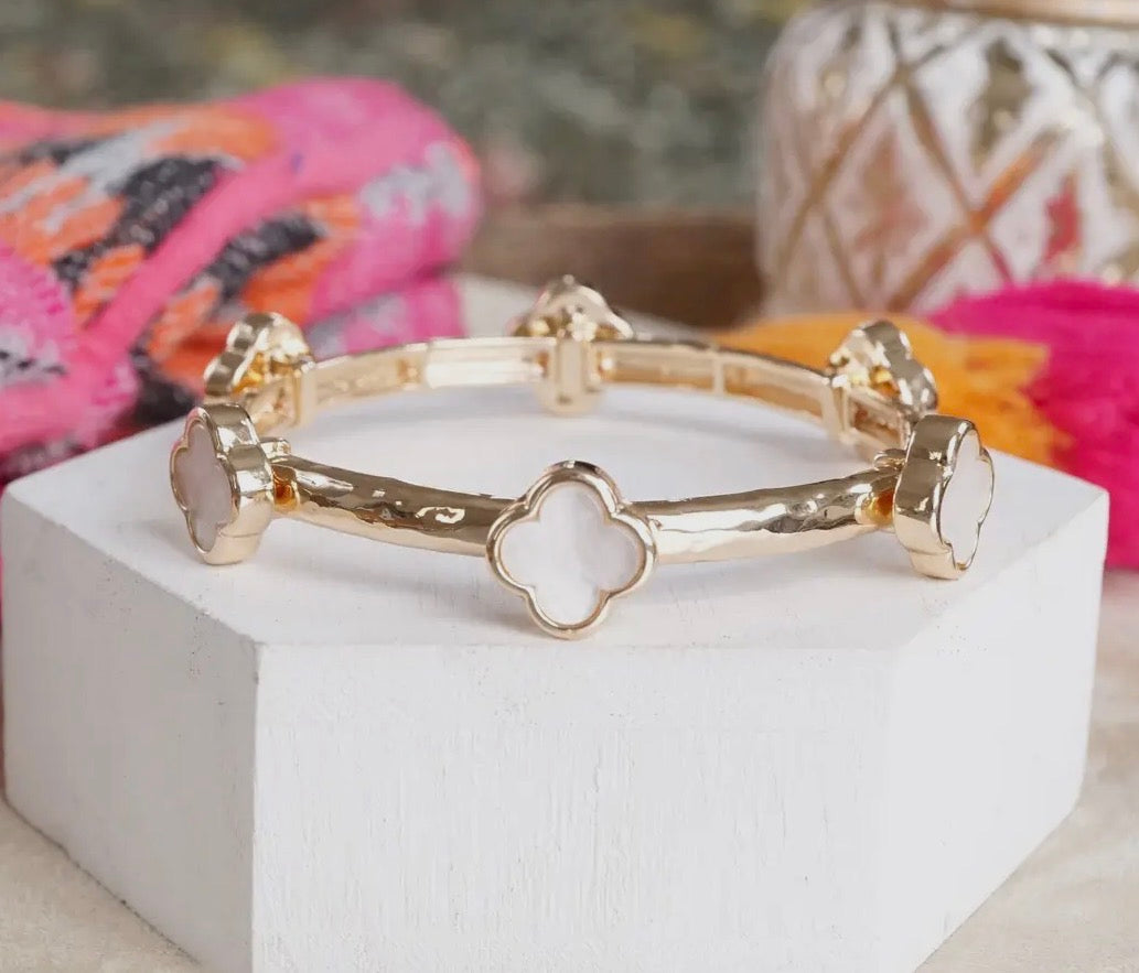 Gold with White Clover Stretch Bangle Bracelet