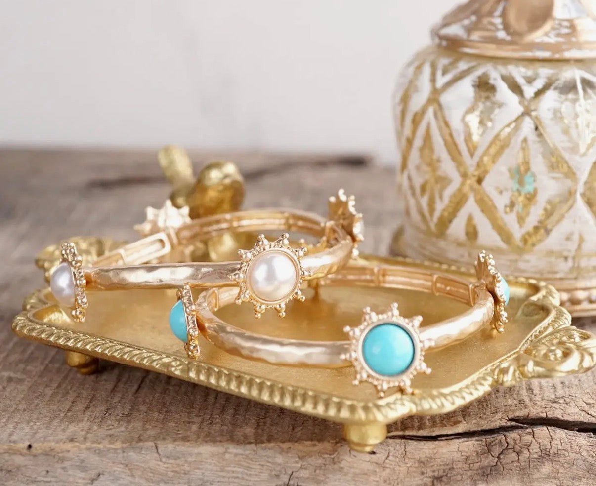 Suncrest Glow - Gold Hammered Stretch Bangle Bracelet with Pearl Suncrest Accents.