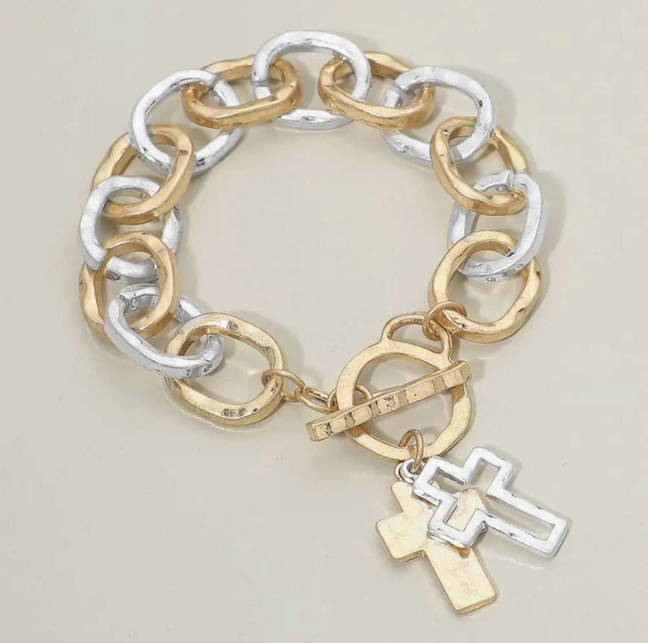 Two-Tone Hammered Layered Cross Charm Chunky Chain Toggle
Bracelet