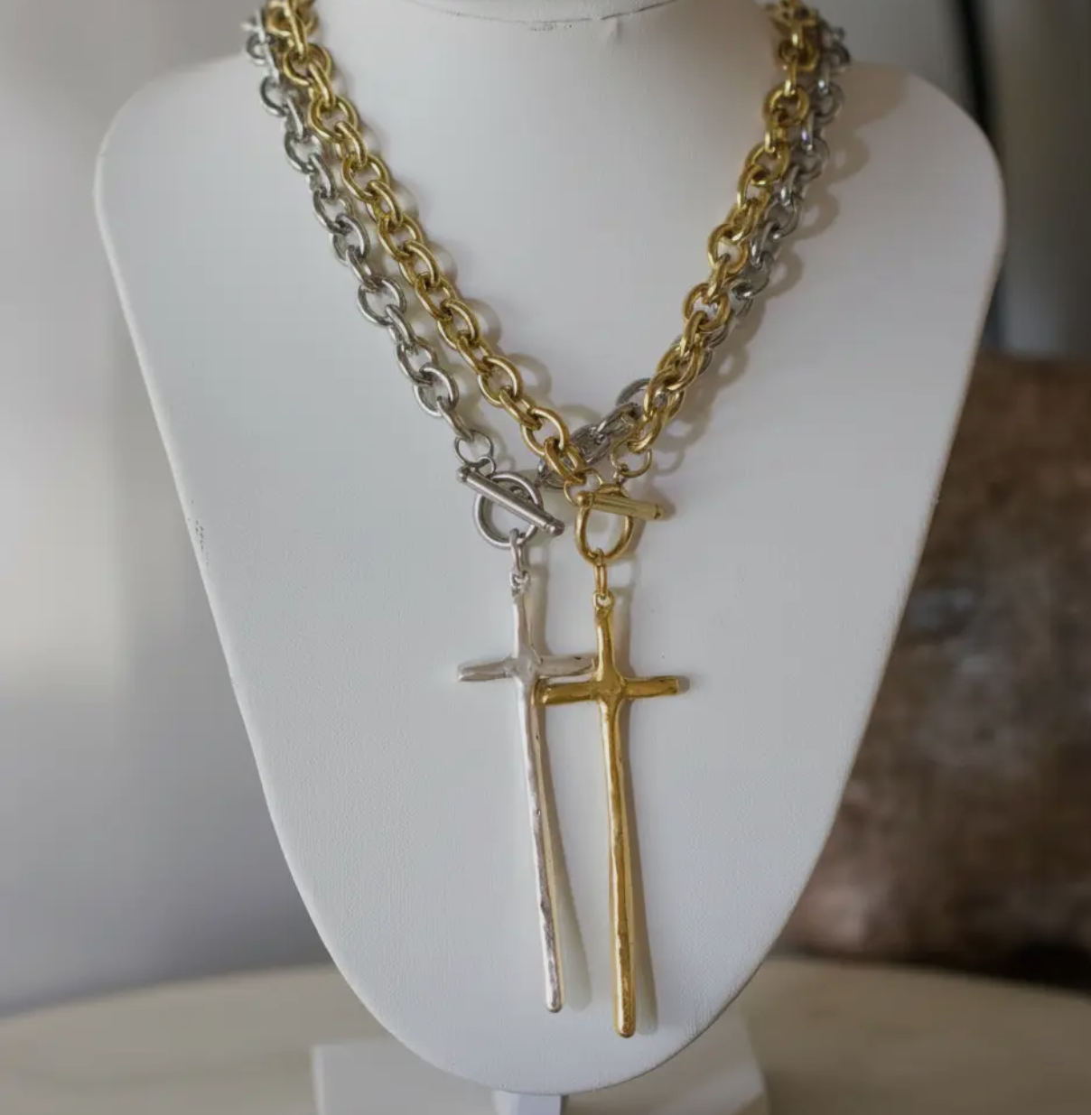 Elongated Cross Toggle
Necklace - Stainless Steel - Silver
Plated Pewter