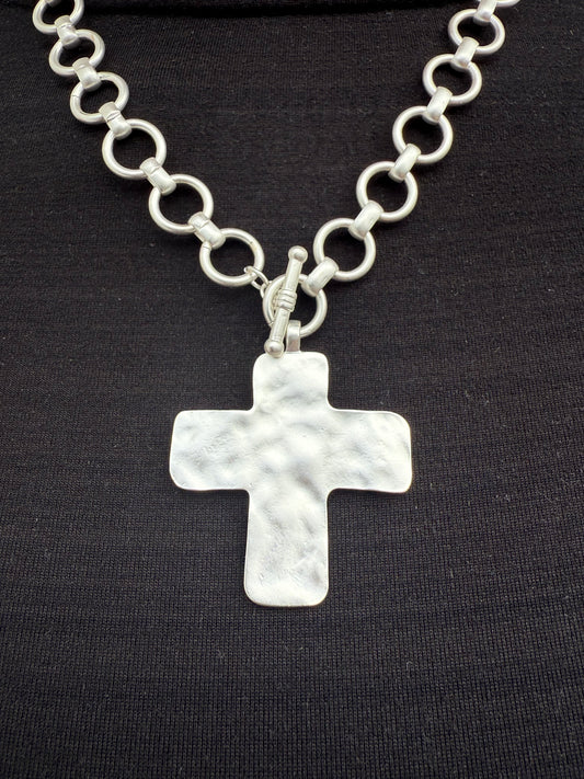 Silver Chunky Chain Toggle Necklace with Hammered Cross Pendant