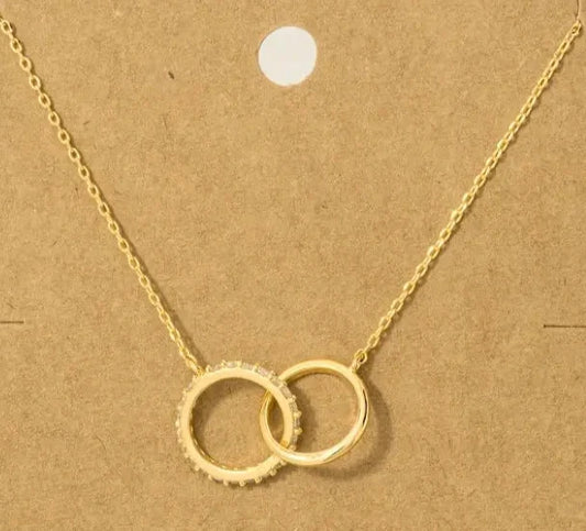 16” Gold Pavé Circle Link Charm Necklace