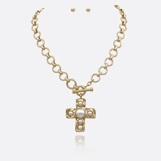 Circle-Link Gold Chain Necklace with Chunky Pearl Cross Pendant