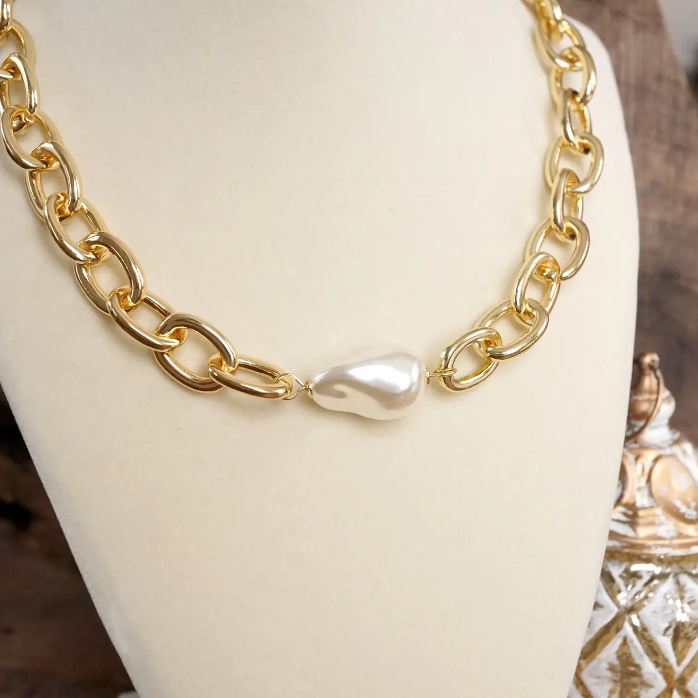 Chunky Gold Chain Necklace with Large Assymetrical Pearl